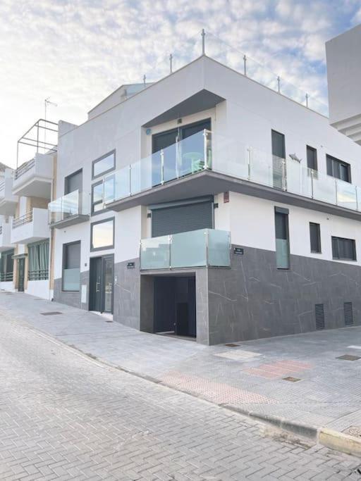 Apartamento Con Parking En Torre Almenara 蓬塔翁布里亚 外观 照片